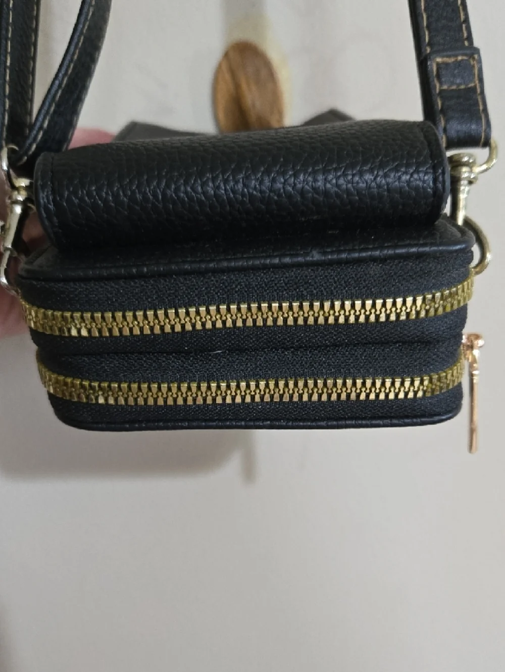 Mingyou Black Crossbody Pebbled Faux Leather Phone Wallet Purse Multiple Pockets - Picture 7 of 12